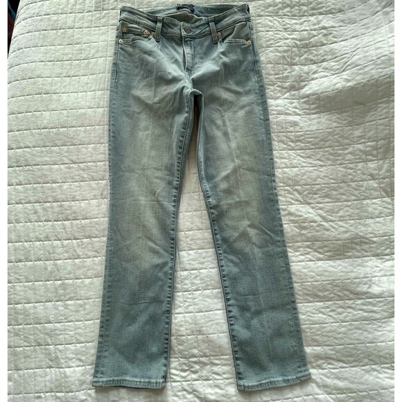 GAP 2023 Classic Straight Jeans Light Wash Denim Berlin Womens Size 8 / 29R - Picture 1 of 11